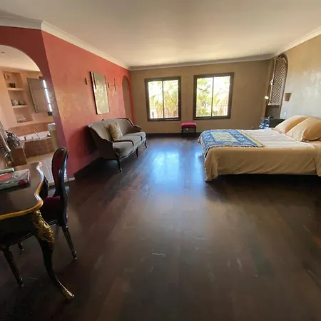 Riad Ebene, 9 Couple Only Au Village Naturiste *