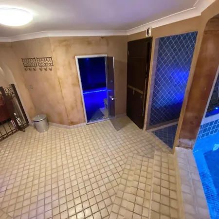 Riad Ebene, 9 Couple Only Au Village Naturiste Agde