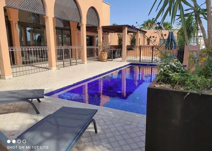 Ebene, 9 Couple Only Au Village Naturiste Ріад Агд